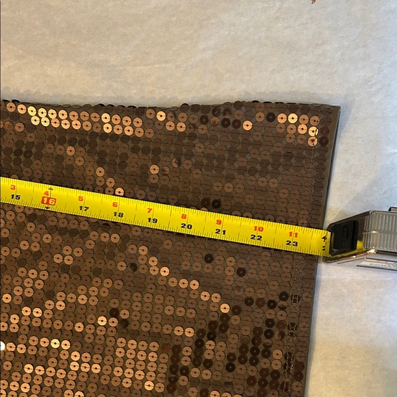 Carmen Marc Valvo Brown Sequin Cap Sleeve Blouse with lace - Picture 7 of 8